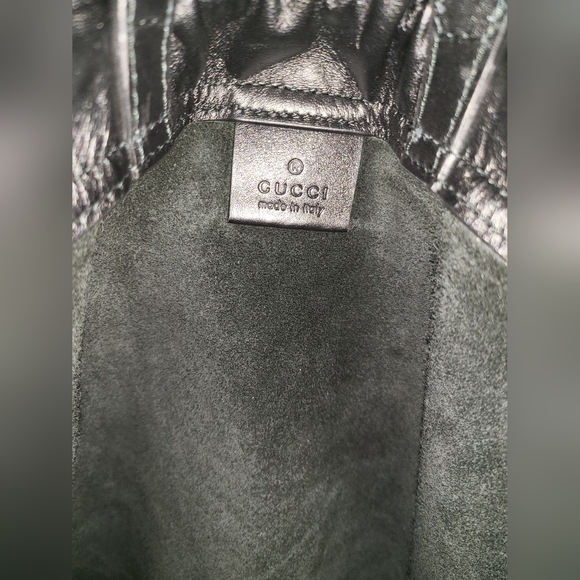 100% guaranteed authentic GUCCI leather drawstring backpack EUC - Picture 6 of 9